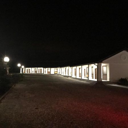 Hotel Gosciniec Krepa Lipsko Exterior foto