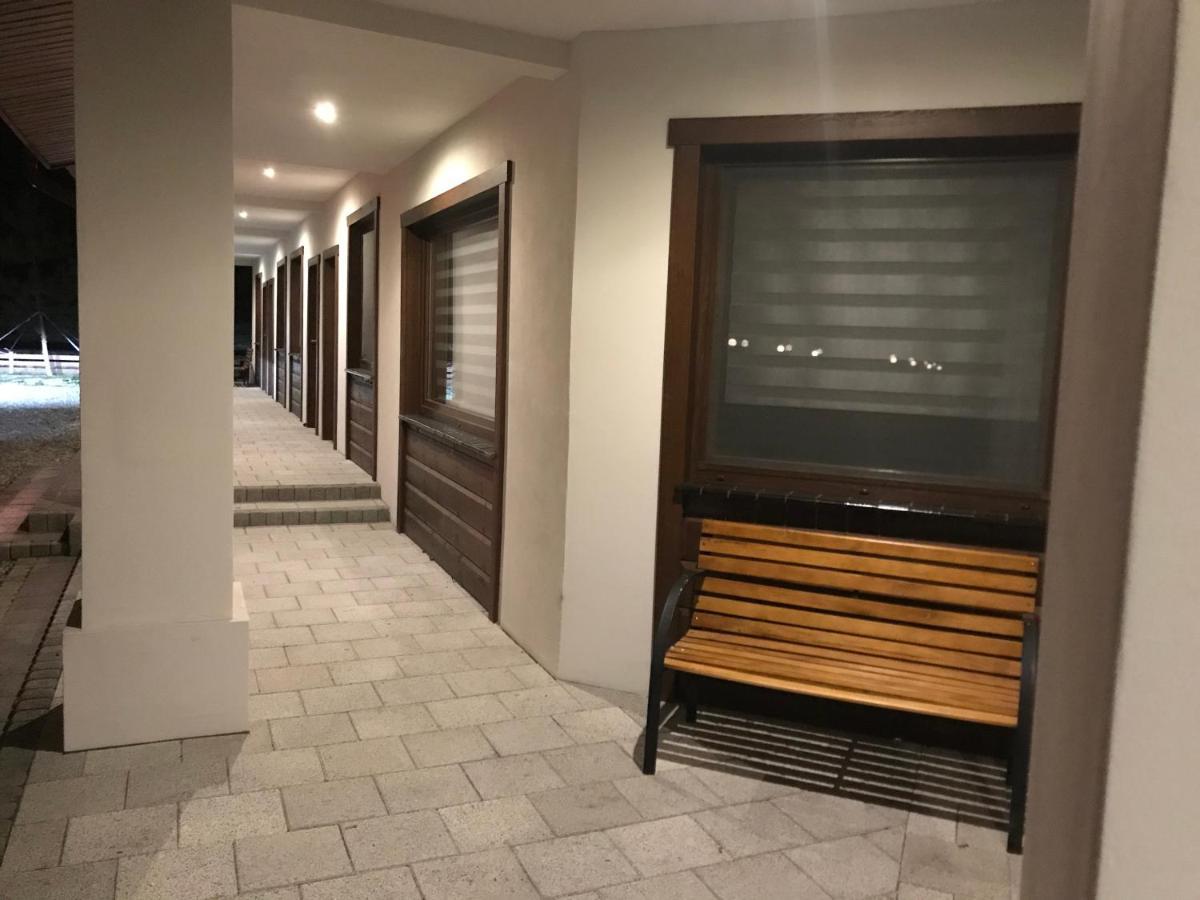 Hotel Gosciniec Krepa Lipsko Exterior foto
