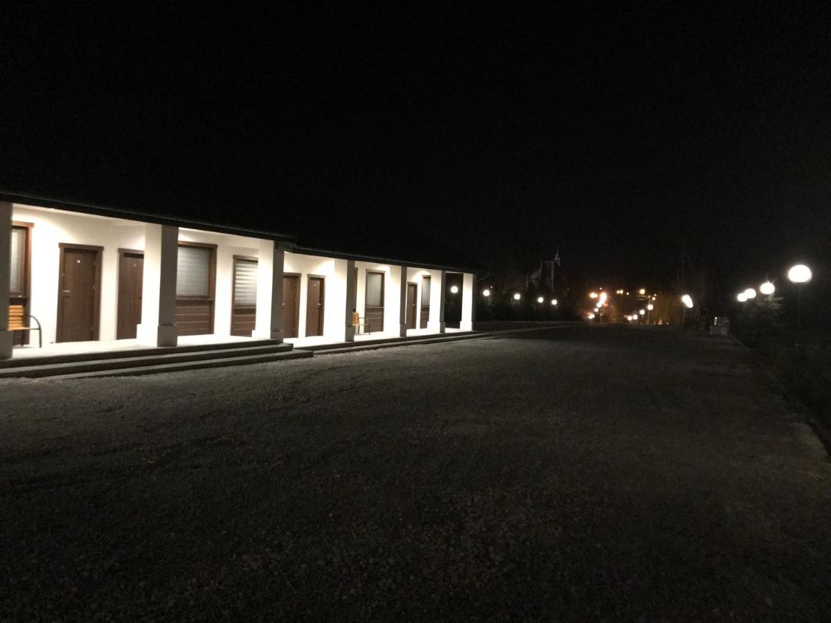 Hotel Gosciniec Krepa Lipsko Exterior foto