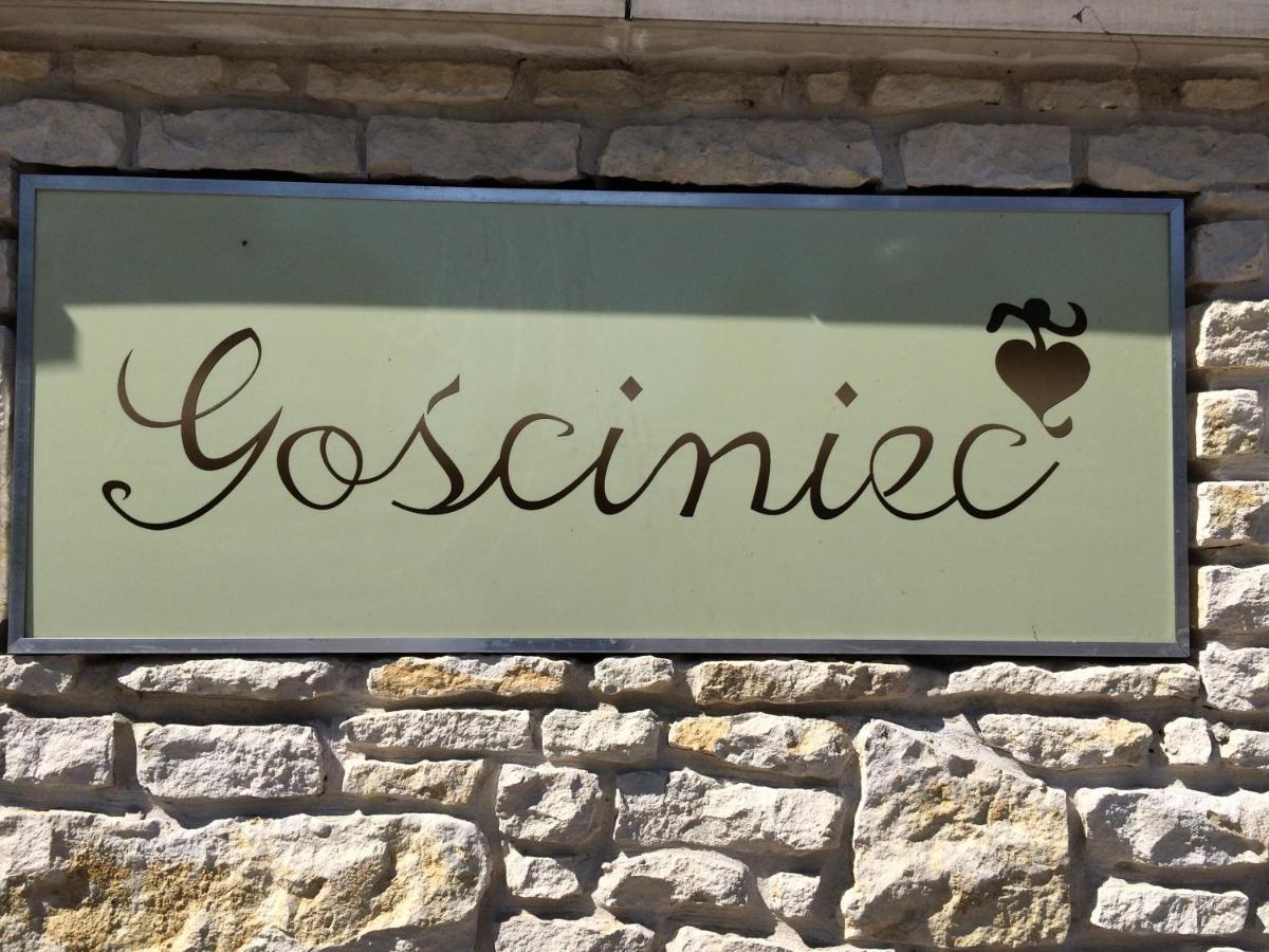 Hotel Gosciniec Krepa Lipsko Exterior foto